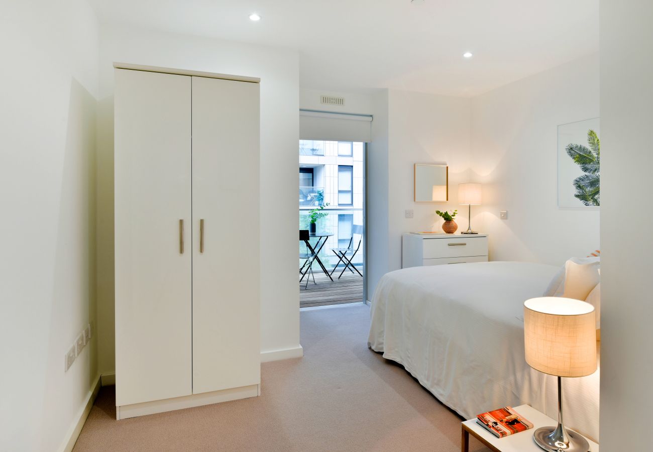 Apartment in London - Madison Hill - Clapham South 1 - Two bedroom flat 