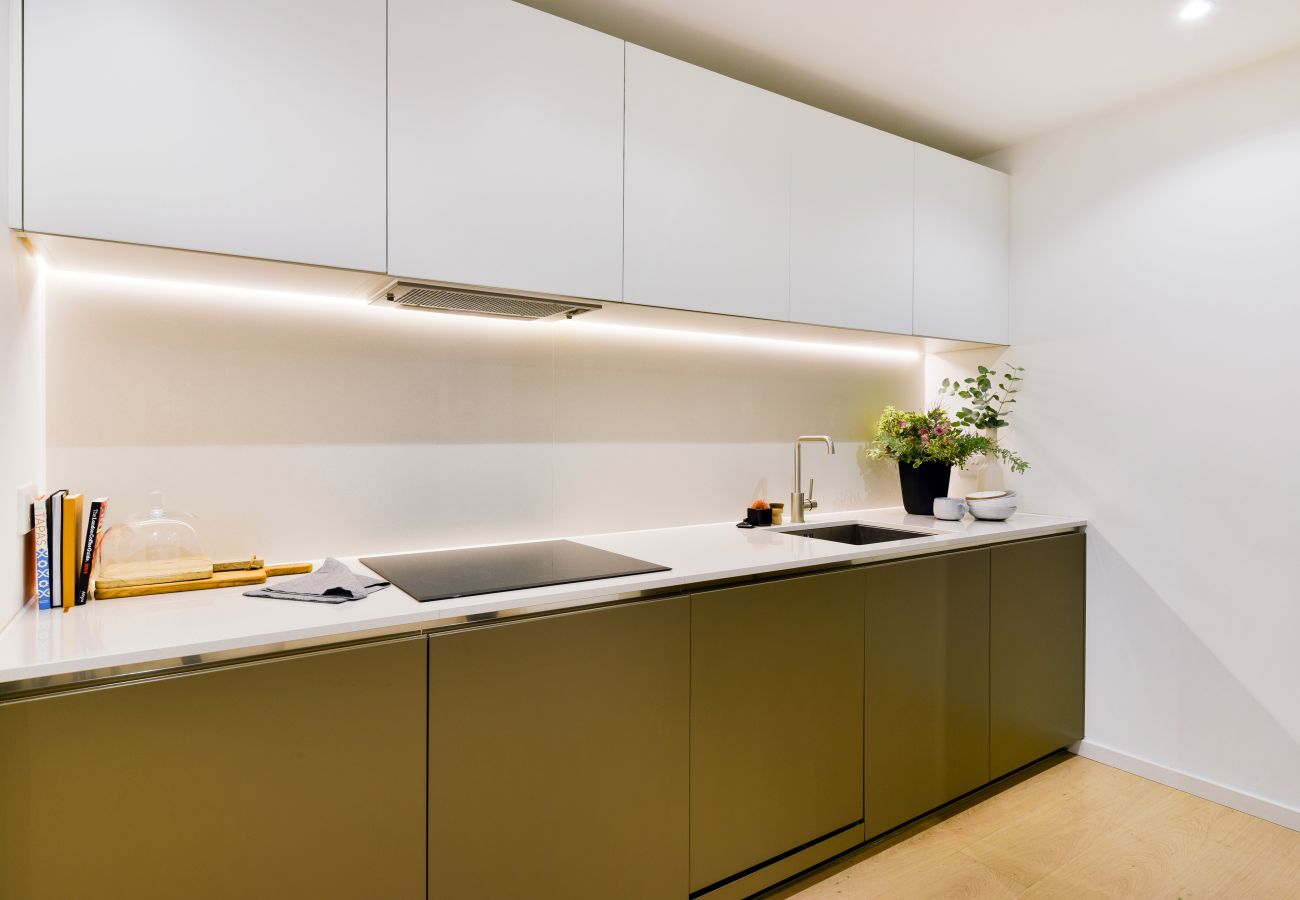 Apartment in London - Madison Hill - Clapham South 1 - Two bedroom flat 