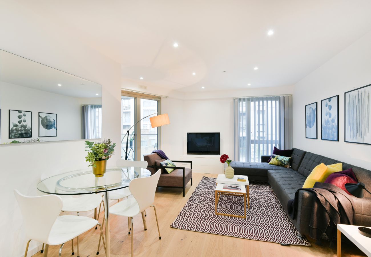 Apartment in London - Madison Hill - Clapham South 1 - Two bedroom flat 