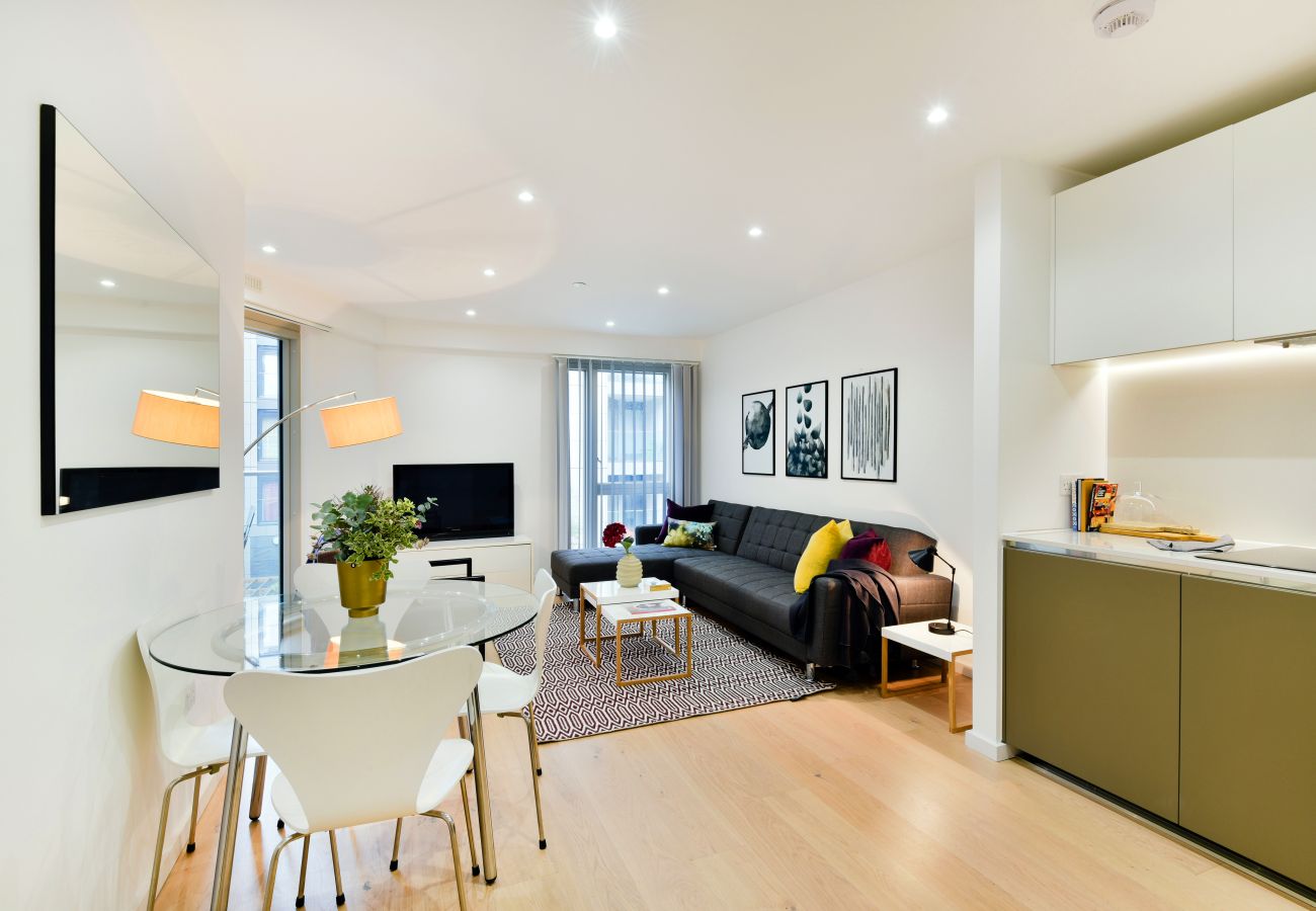 Apartment in London - Madison Hill - Clapham South 1 - Two bedroom flat 