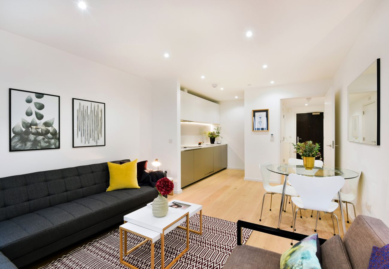 Apartment in London - Madison Hill - Clapham South 1 - Two bedroom flat 