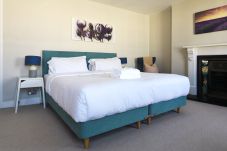 Apartment in London - Madison Hill - Fernlea View 4 - Two...