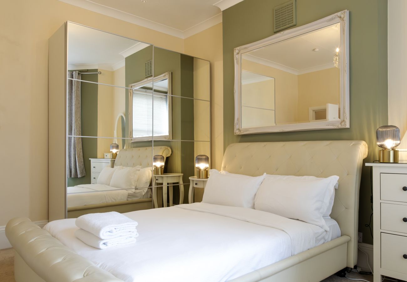 Apartment in London - Madison Hill - Byrne Garden 4 - Two bedroom home 