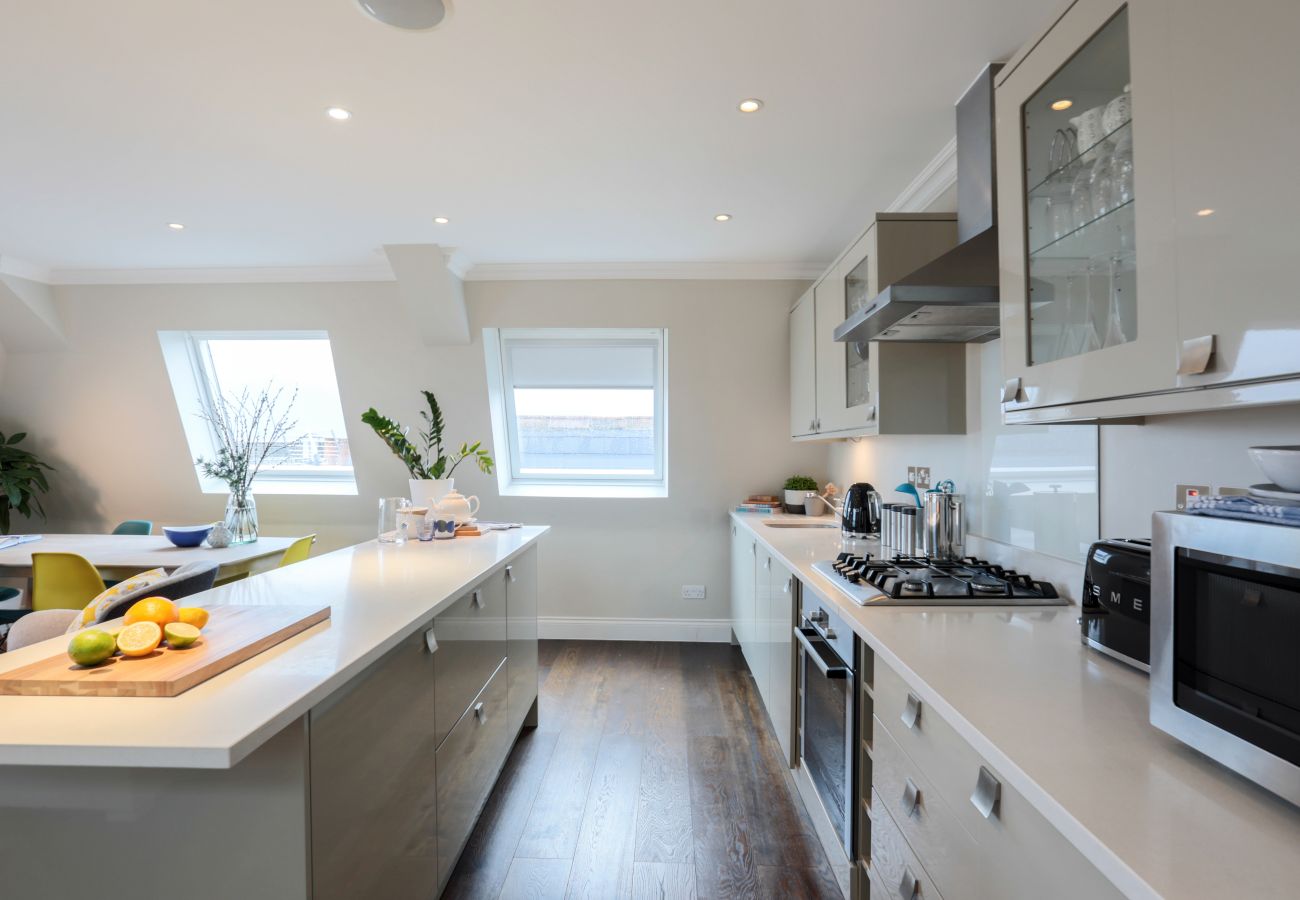 Apartment in London - Madison Hill - White Hill House 5 - 3 bedroom flat 