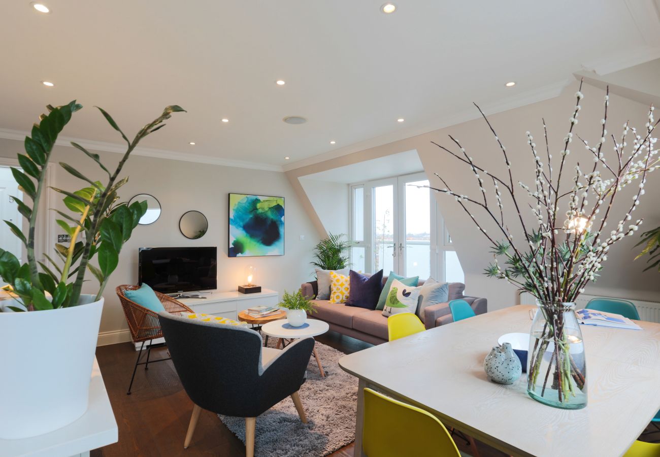 Apartment in London - Madison Hill - White Hill House 5 - 3 bedroom flat 