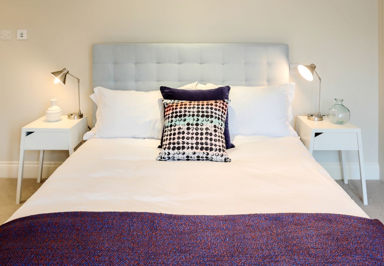 Apartment in London - Madison Hill - White Hill House 5 - 3 bedroom flat 