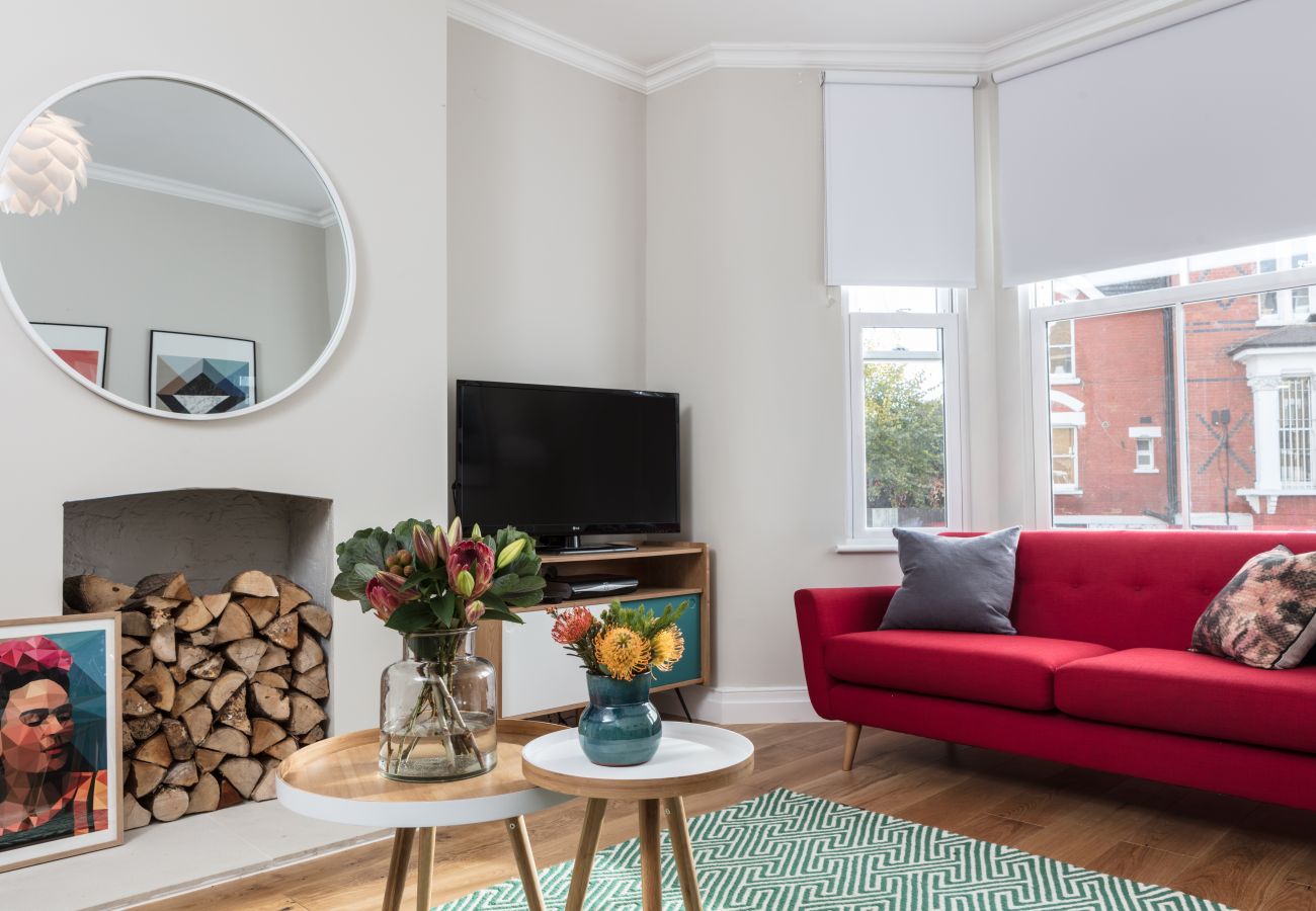 Apartment in London - Madison Hill - Byrne Garden 1 - 2 Bed Flat